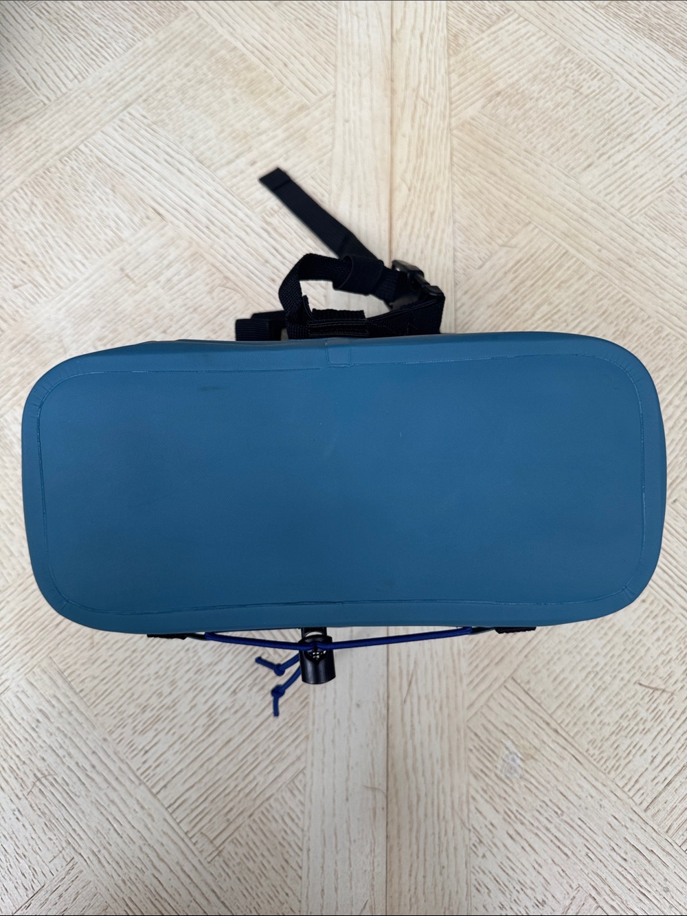 Cafe Du Cycliste Blue Handlebar Bag - Picture 4 of 6